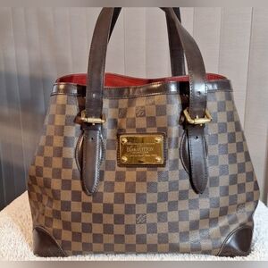 Authentic Louis Vuitton Hampstead GM Tote with Red Interior Nice